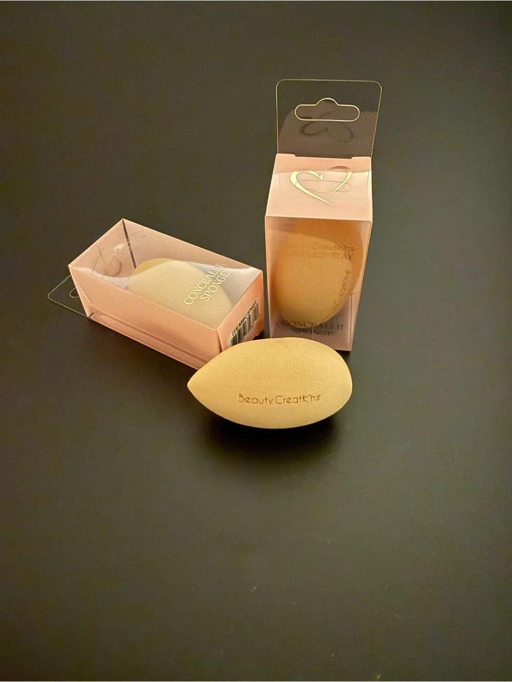 Beauty Creations Concealer Sponge - Soft Blending Applicator